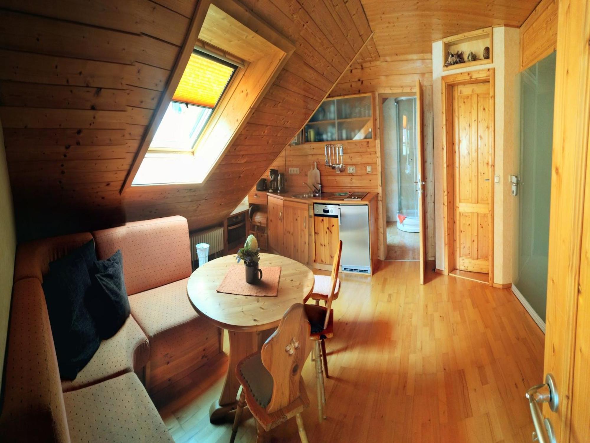Quaint Farmhouse In Langenbach Near The Lake Luaran gambar