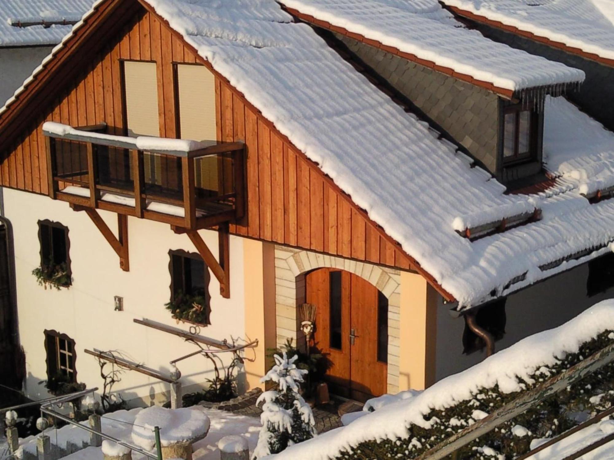 Quaint Farmhouse In Langenbach Near The Lake Luaran gambar