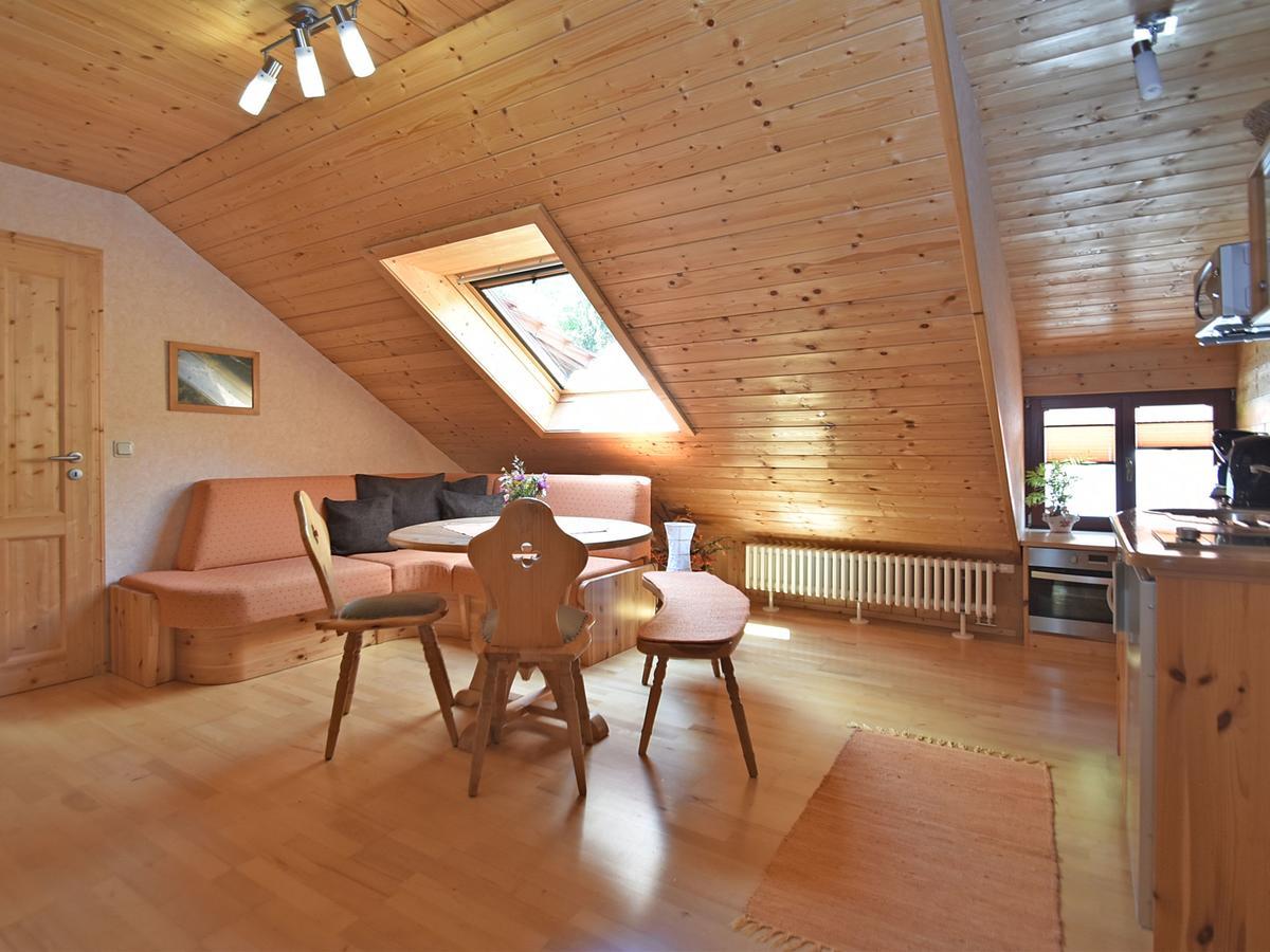 Quaint Farmhouse In Langenbach Near The Lake Luaran gambar